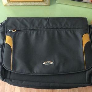 Messenger bag